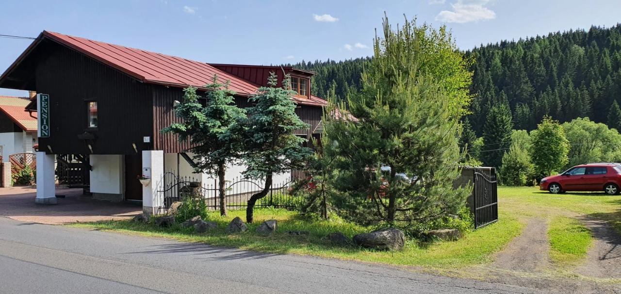 Penzion U Dvou Panu Pernink Exterior photo